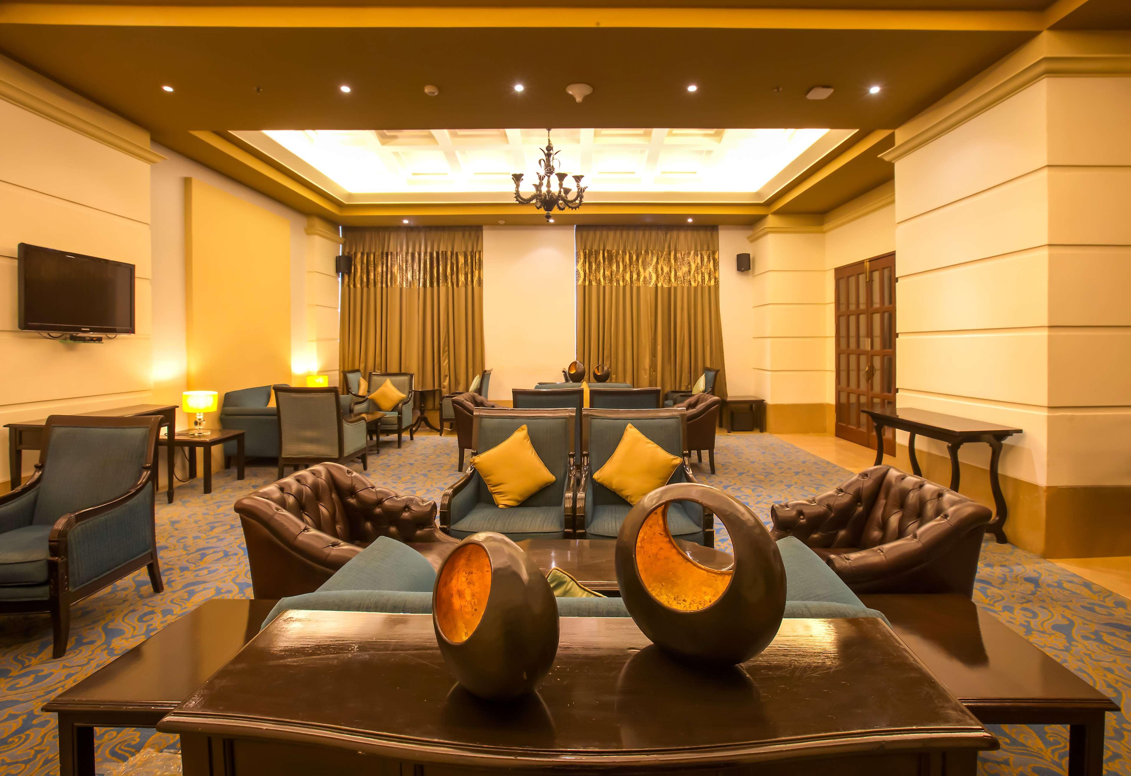 Radisson Blu Hotel Chennai City Centre Екстер'єр фото